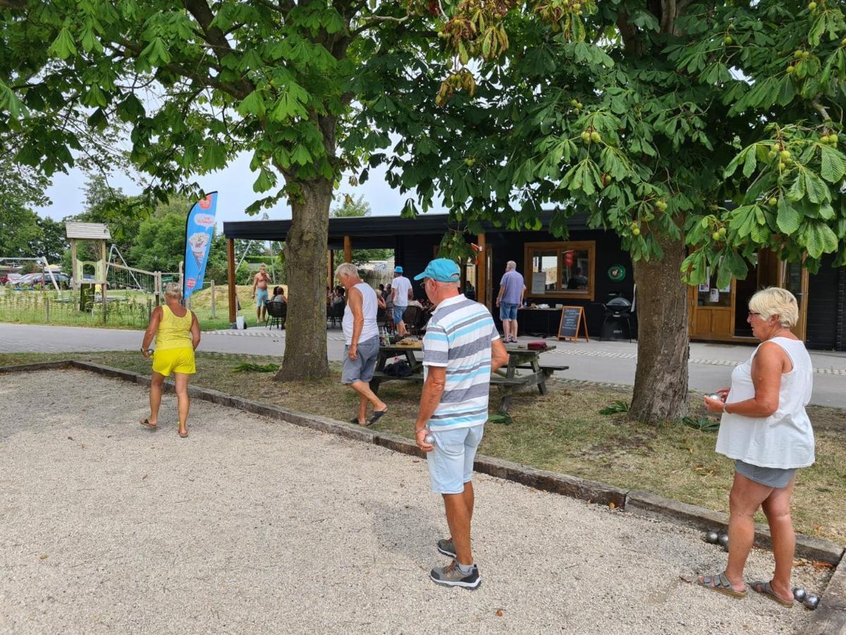 Villa Aan 'T Wiel Op Recreatiepark De Wielen Sint Maarten Kültér fotó